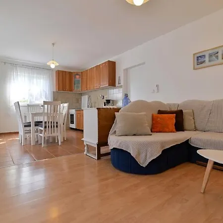 Mala Lanterna Apartment *